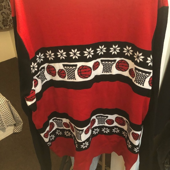 Raptors sweater - Picture 2 of 2